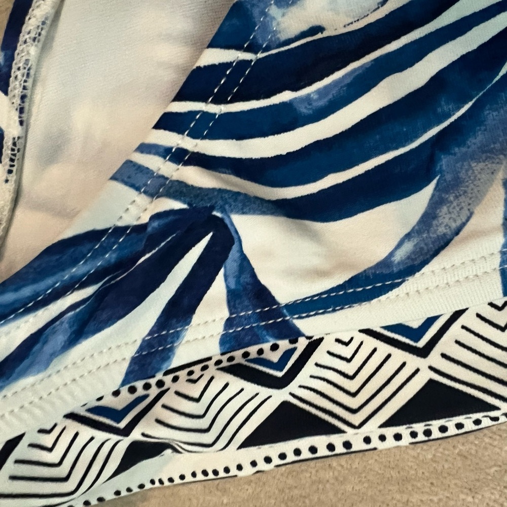 Tommy Bahama swim suit bottom - Picture 3 of 8
